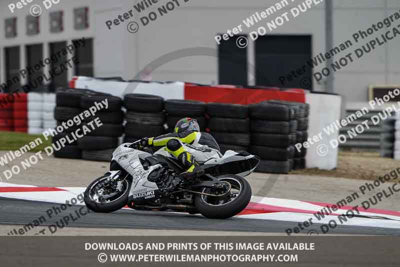 cadwell no limits trackday;cadwell park;cadwell park photographs;cadwell trackday photographs;enduro digital images;event digital images;eventdigitalimages;navarra;no limits trackdays;peter wileman photography;racing digital images;trackday digital images;trackday photos